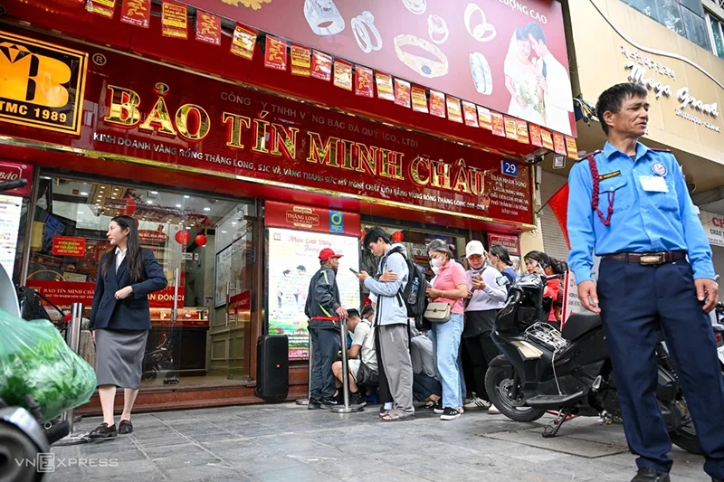 Công an TP Hà Nội khởi tố cha con người sáng lập vàng Bảo Tín Minh Châu - Hình 2